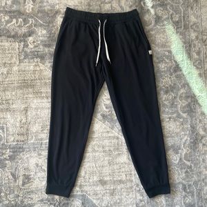 Vuori Black Performance Joggers Size Medium